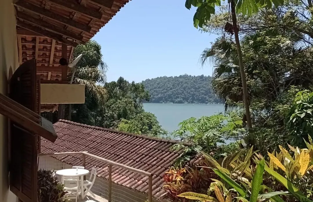 Casa com vista para o mar em Paraty-1